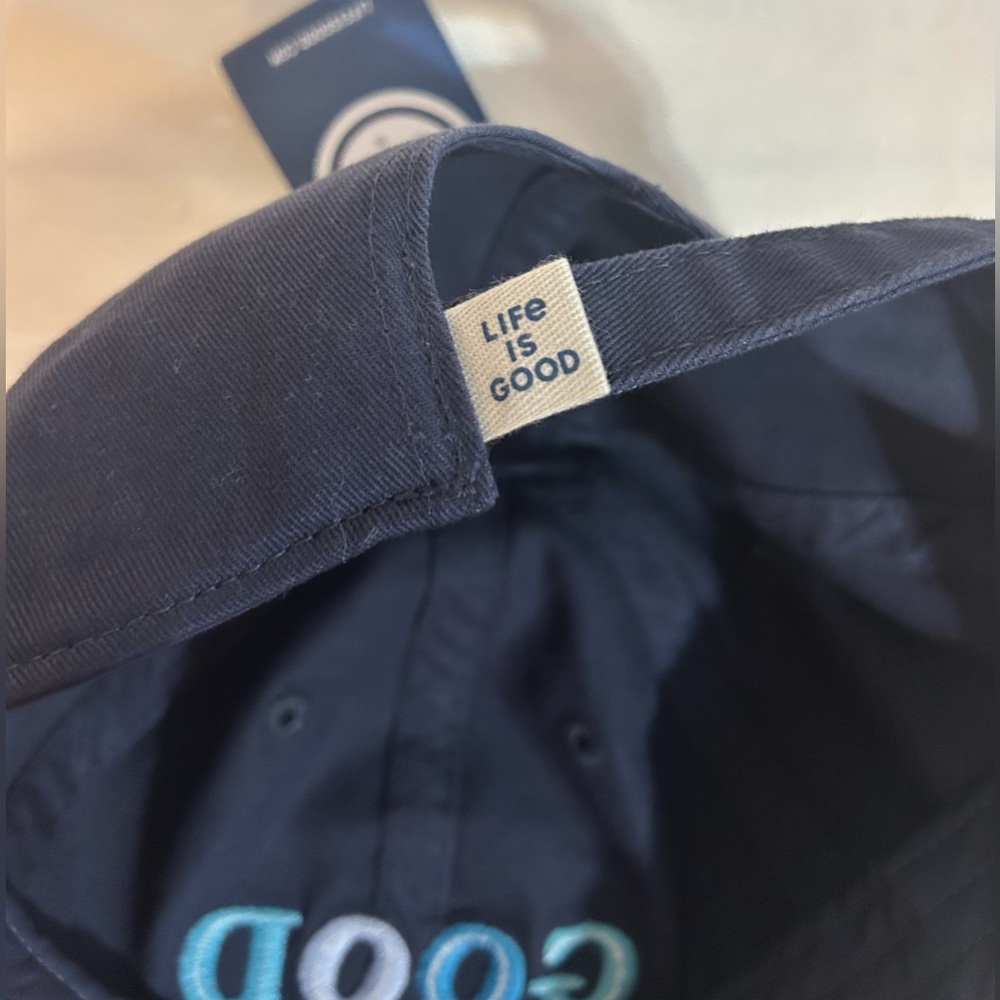 NEW..LIFE IS GOOD brand 4 PIECE SET. Shirt, BUNDLE Hat, Tote and small bag! - Picture 7 of 15